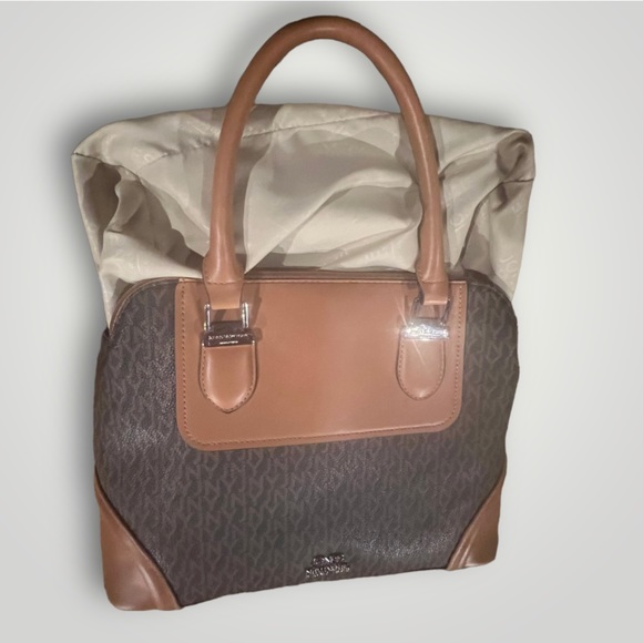 Jones New York Signature purse!! - Picture 5 of 6